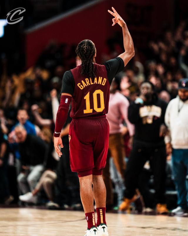 八连胜开局追平队史纪录！谁能阻挡骑士一路高歌？