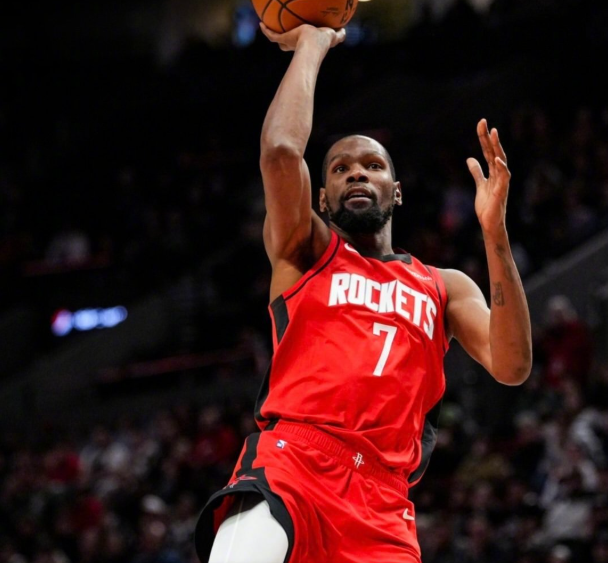 申京准三双小贾触底反弹，杜兰特28+10+4，火箭险胜公牛终结3连败