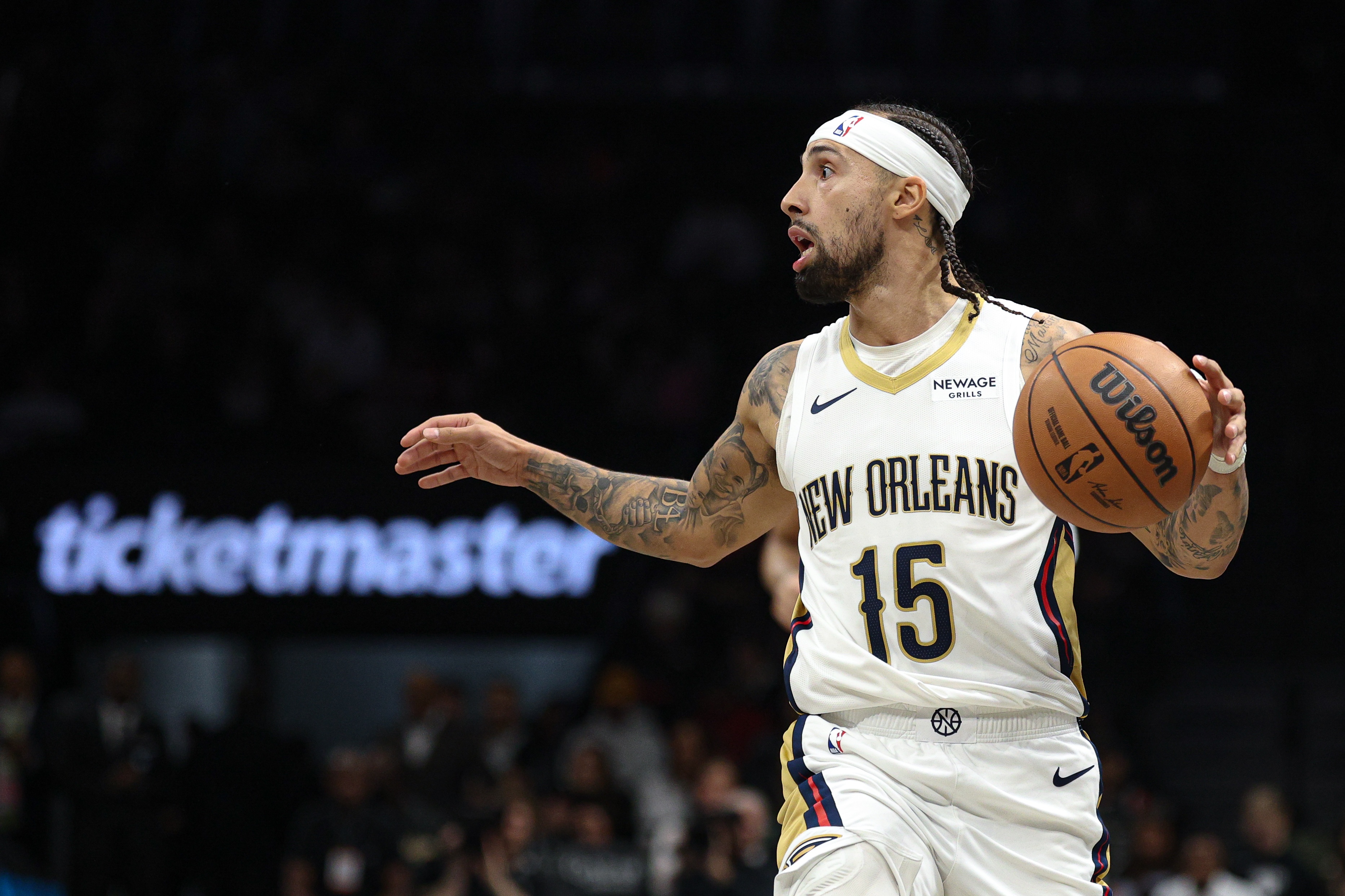 开云体育官方平台-阿尔瓦拉多被送至尼克斯！哈特第一时间更推欢迎老队友