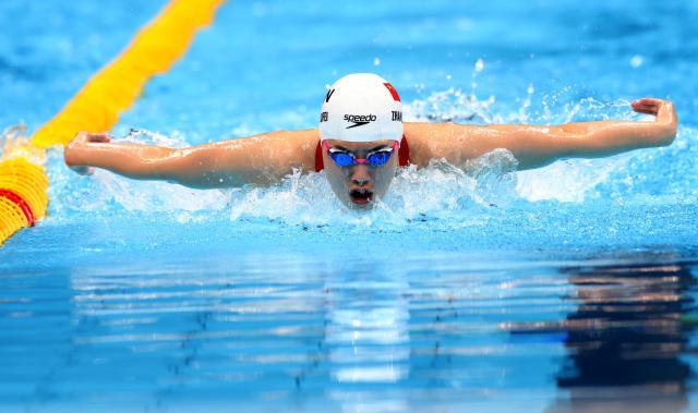 1627389961401040819.jpg 开云APP-张雨霏俞李妍携手过关 覃海洋200蛙被判犯规