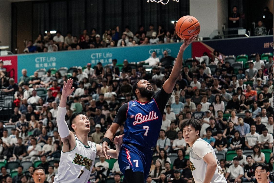 CBA要变天了!四川41连败球员都快跑光了,香港金牛3连冠坐等升级